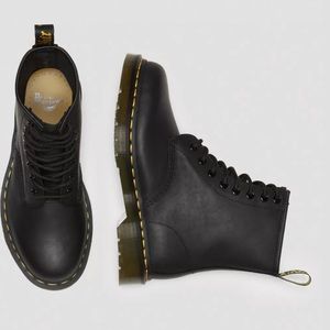 DR. MARTENS 1640 GREASY LEATHER LACE UP BOOTS